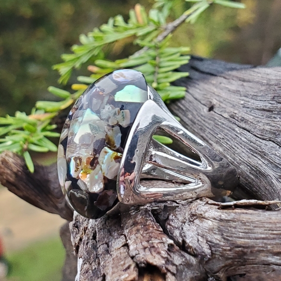 Silver natural crushed abalone ring size 7.5 - Picture 3 of 9